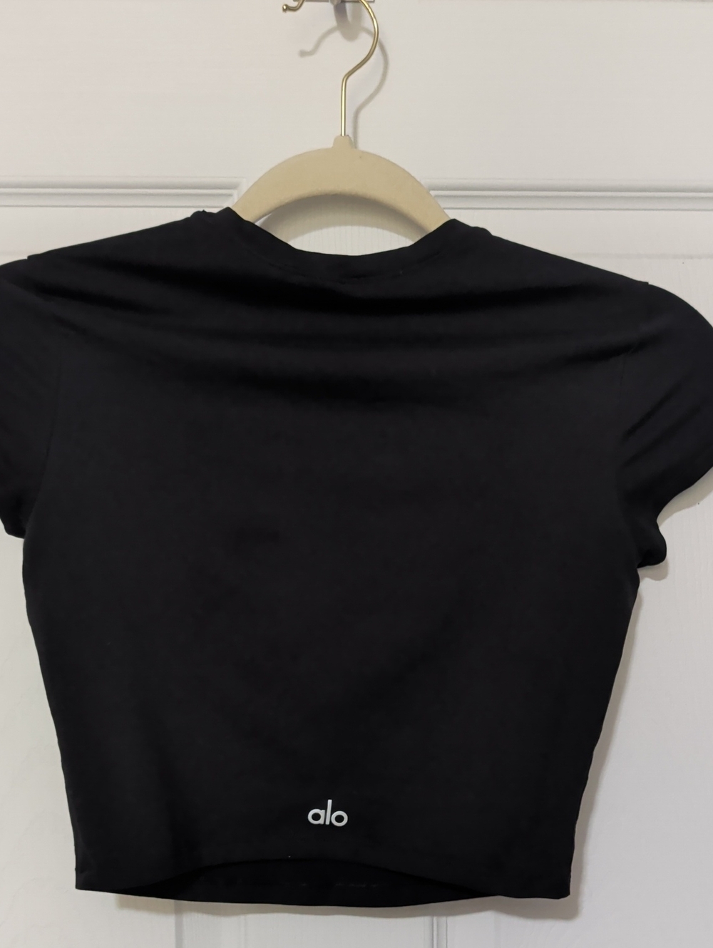 Alo Yoga Black Cropped Tee